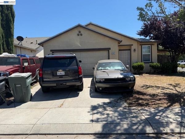 1812 Cielto Dr, Modesto, CA 95358