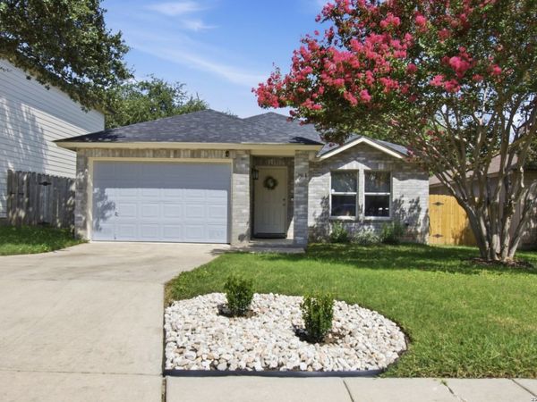 7918 Winterstone Dr, San Antonio, TX 78254
