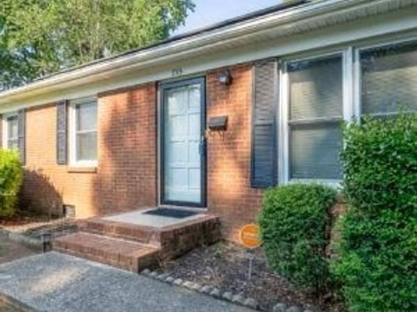 755 Edgerton Drive, Charlotte, NC 28213