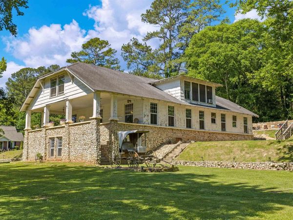 53 School Street, Valley Head, AL 35989