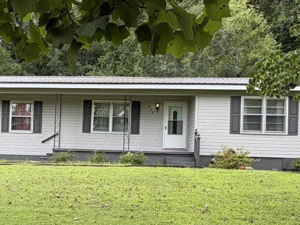 909 Woodruff Road SW, Decatur, AL 35603