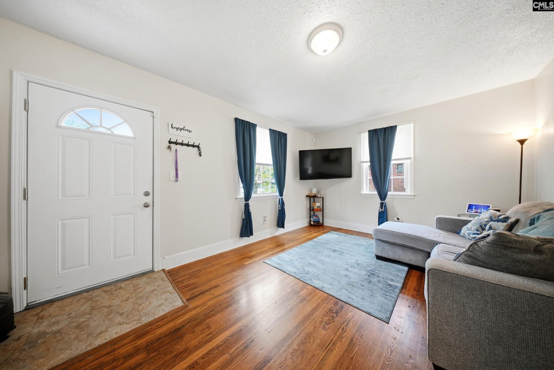 4844 Jones Street  Photo 7