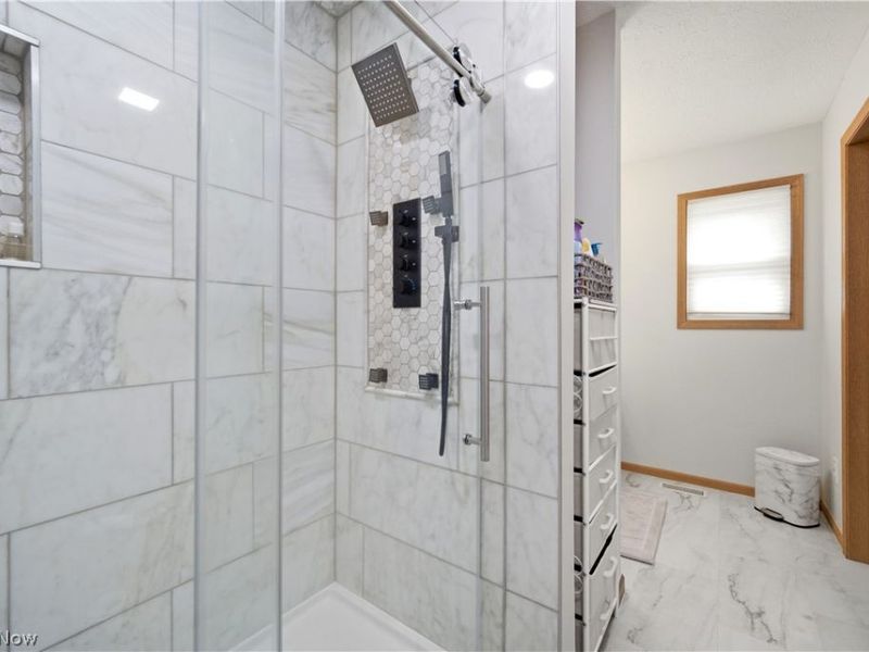 23210 Bennington Hamlet Circle, Euclid, OH 44123 Photo 20