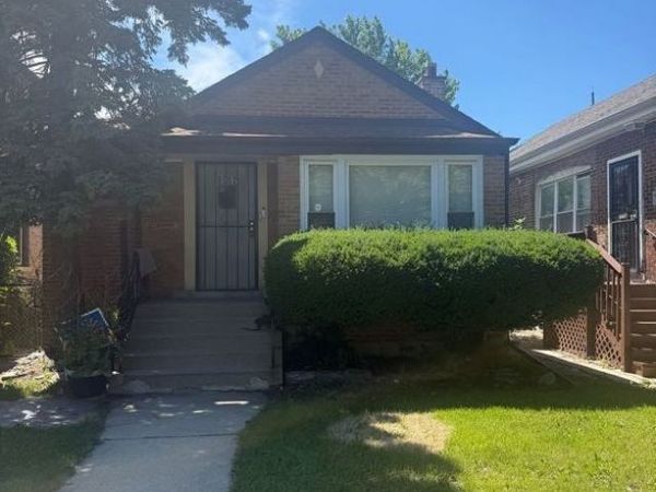 9552 S Greenwood Avenue , Chicago, IL 60628