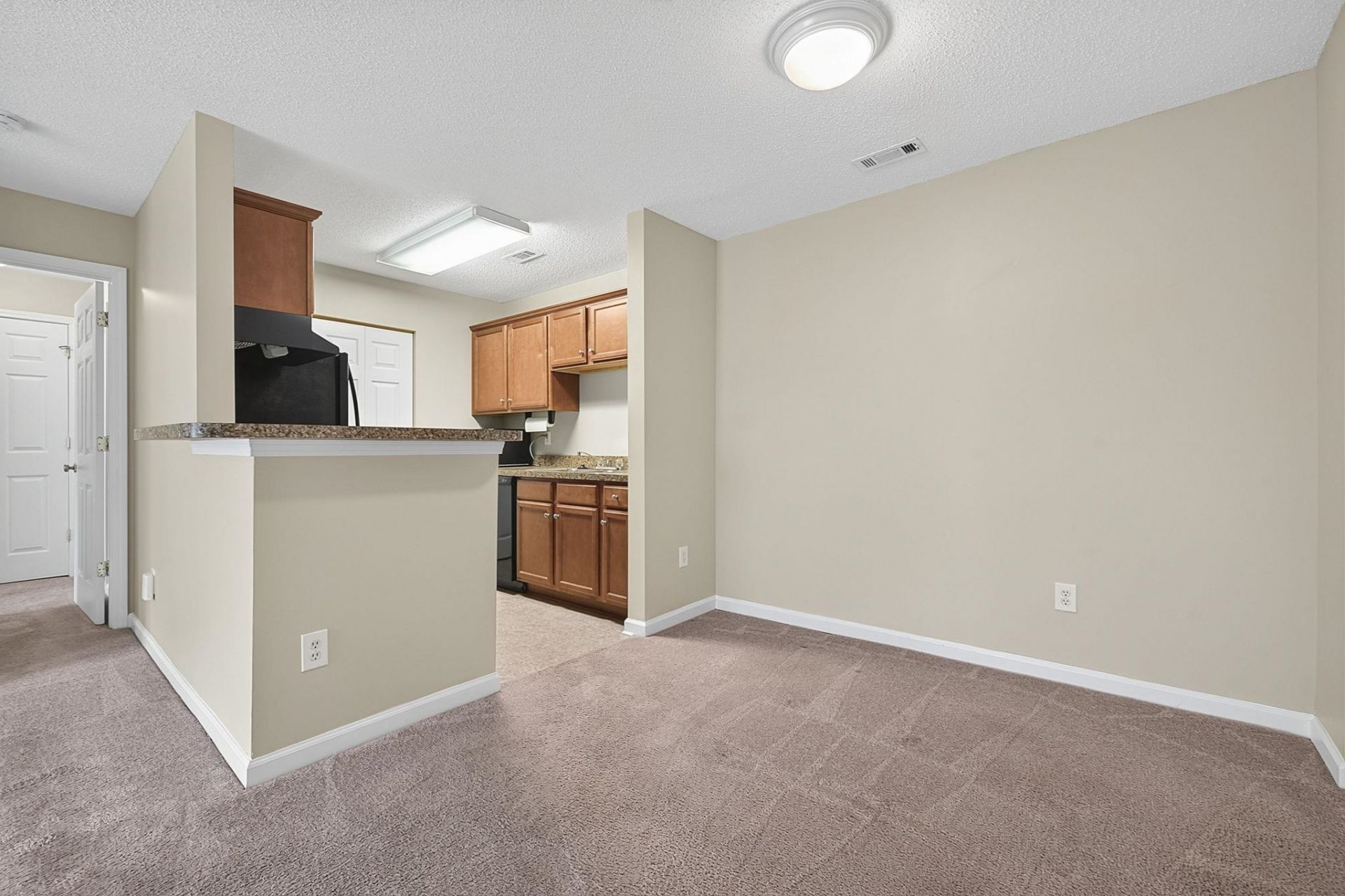 3795 Hitchcock Way Photo 15