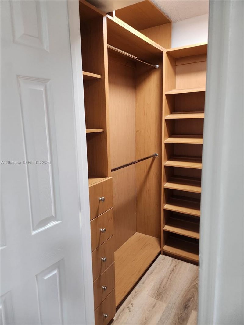 1725 W 60th St, Unit F202, Hialeah, FL 33012 Photo