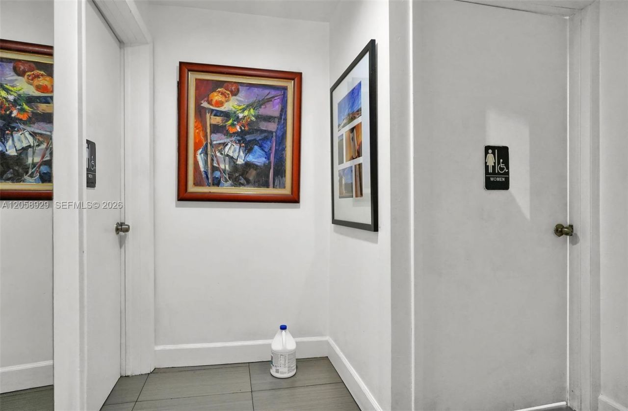 3800 SW 8th St, Coral Gables, FL 33134 Photo