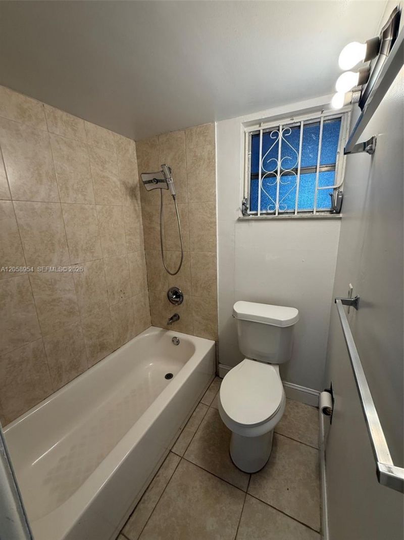 8841 W Flagler St, Unit 202, Miami, FL 33174 Photo