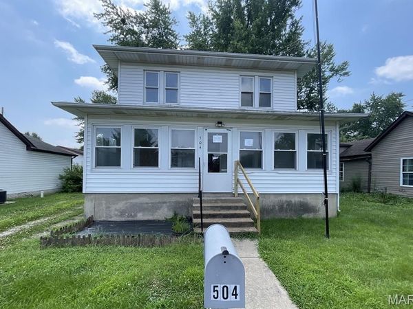 504 E Walnut Street , Gillespie, IL 62033