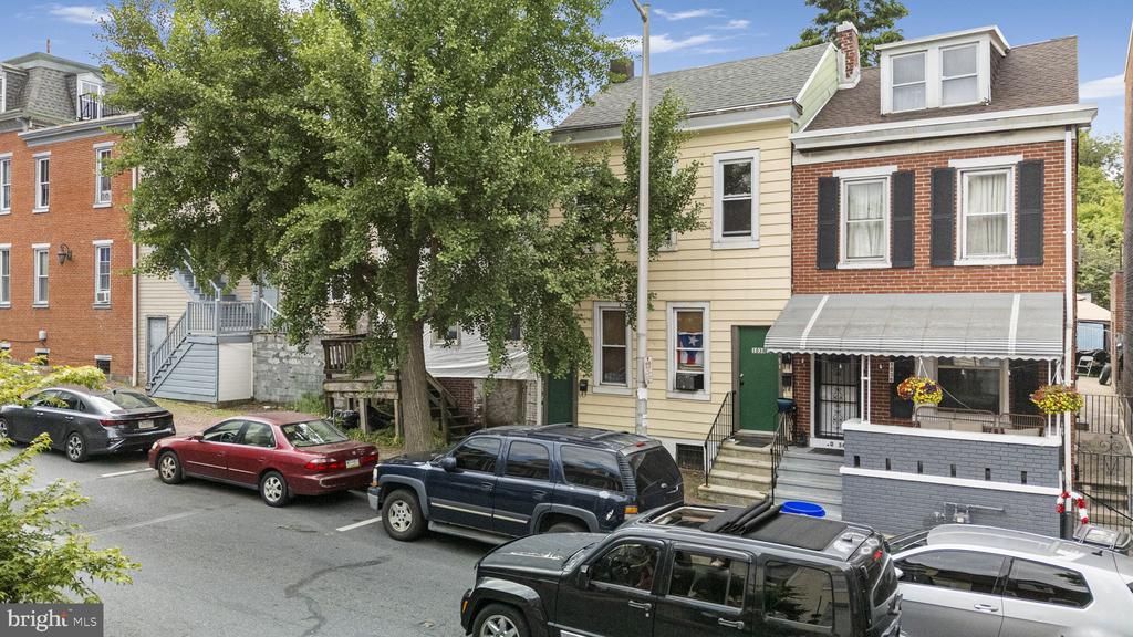 1038 WALNUT STREET, READING, PA 19601