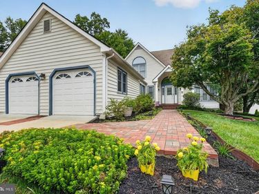 5402 ASHCOMB COURT, CENTREVILLE, VA 20120