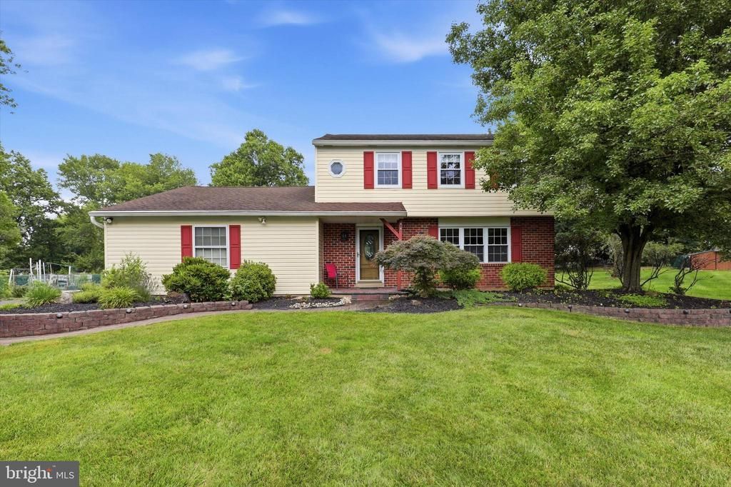 68 IROQUOIS AVENUE, DOYLESTOWN, PA 18901