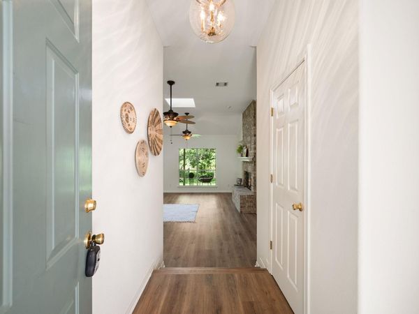 1005 Briargate DR , Austin, TX 78753
