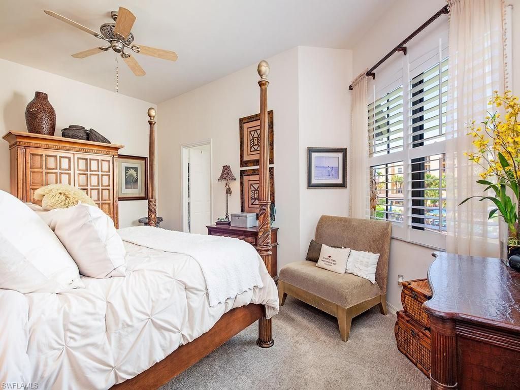 160 Vintage Cir, Unit 202, Naples, FL 34119 Photo