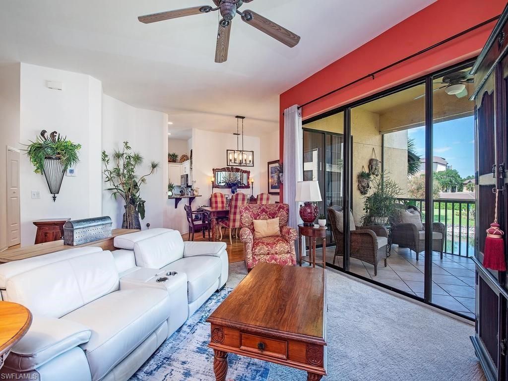 160 Vintage Cir, Unit 202, Naples, FL 34119 Photo
