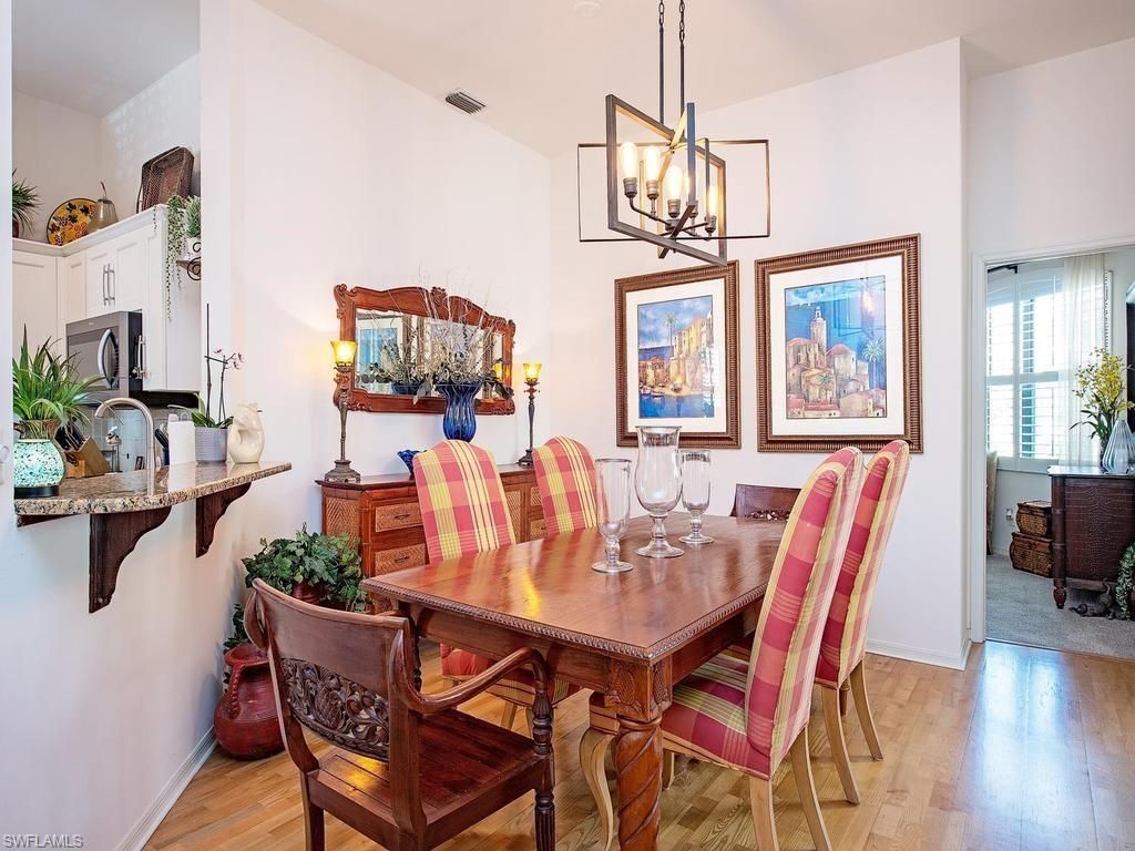 160 Vintage Cir, Unit 202, Naples, FL 34119 Photo