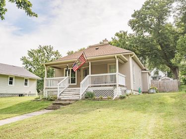 808 MAIN Street, MALVERN, IA 51551