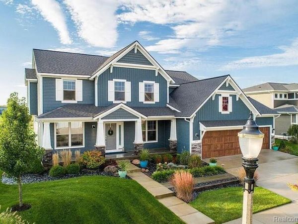 2751 Carnoustie Drive, Lansing, Mi 48864