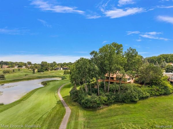 1808 Moors Court , Bloomfield Hills, MI 48302