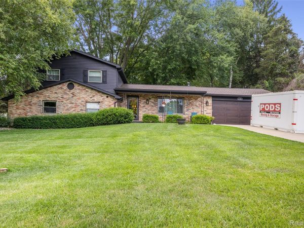 6180 Meyer Avenue, Green Oak Township, Mi 48116