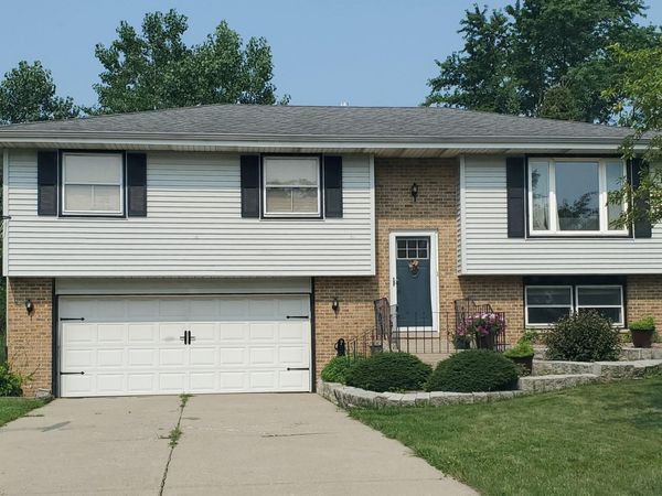 3810 Kingsway Drive , Crown Point, IN 46307