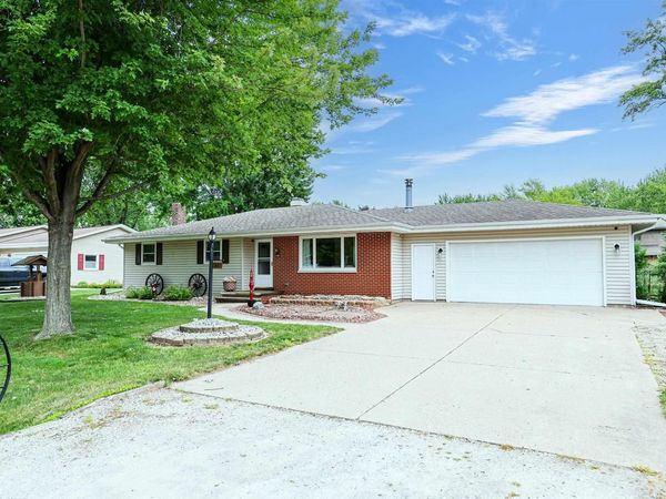 1461 HOME AVENUE, Menasha, WI 54952