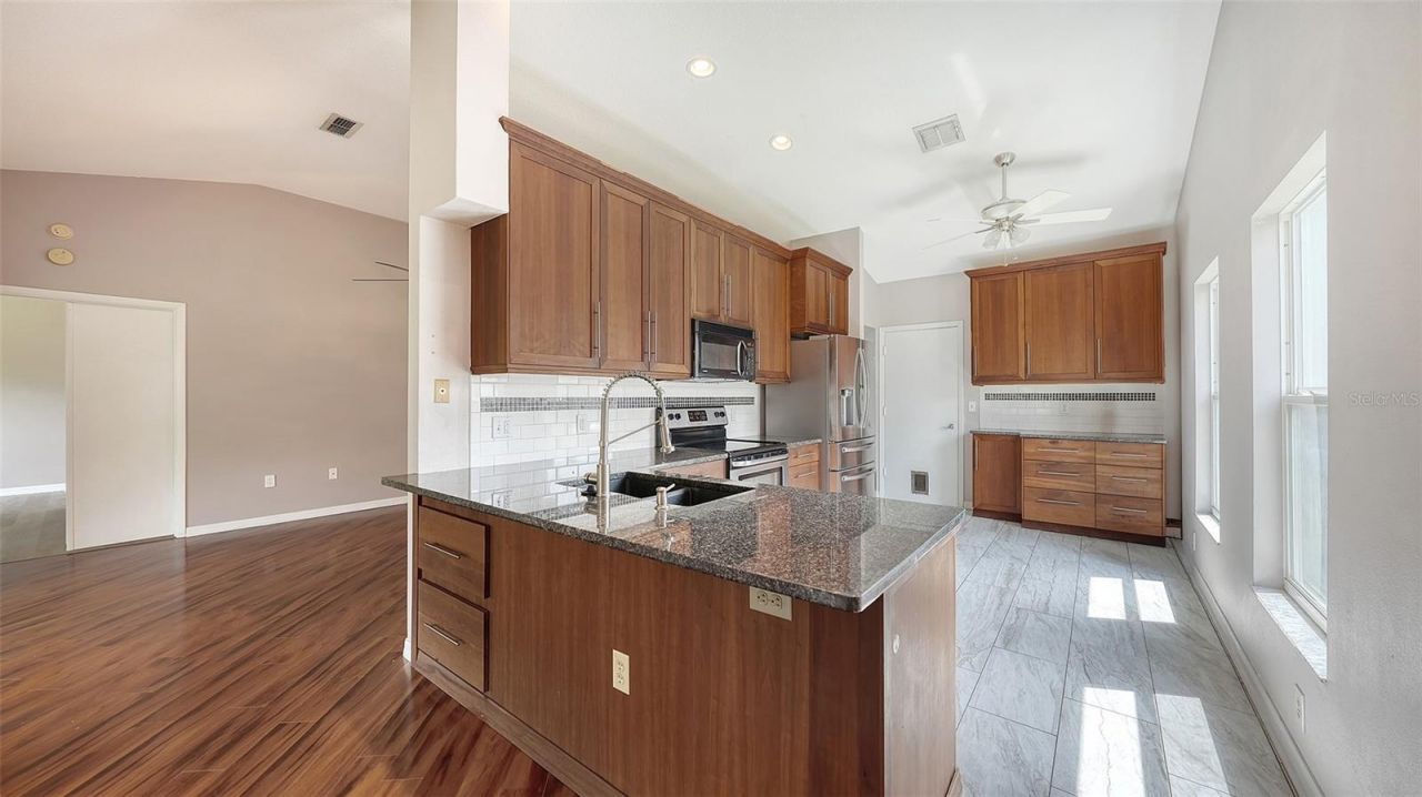 4910 6th Avenue E, Bradenton, FL 34208 Photo