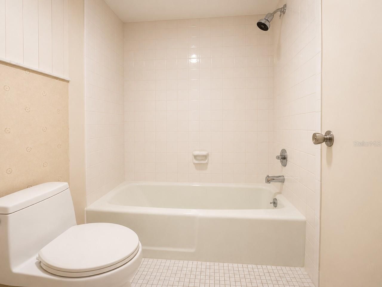 2675 Gulf Of Mexico Drive, Unit 203, Longboat Key, FL 34228 Photo