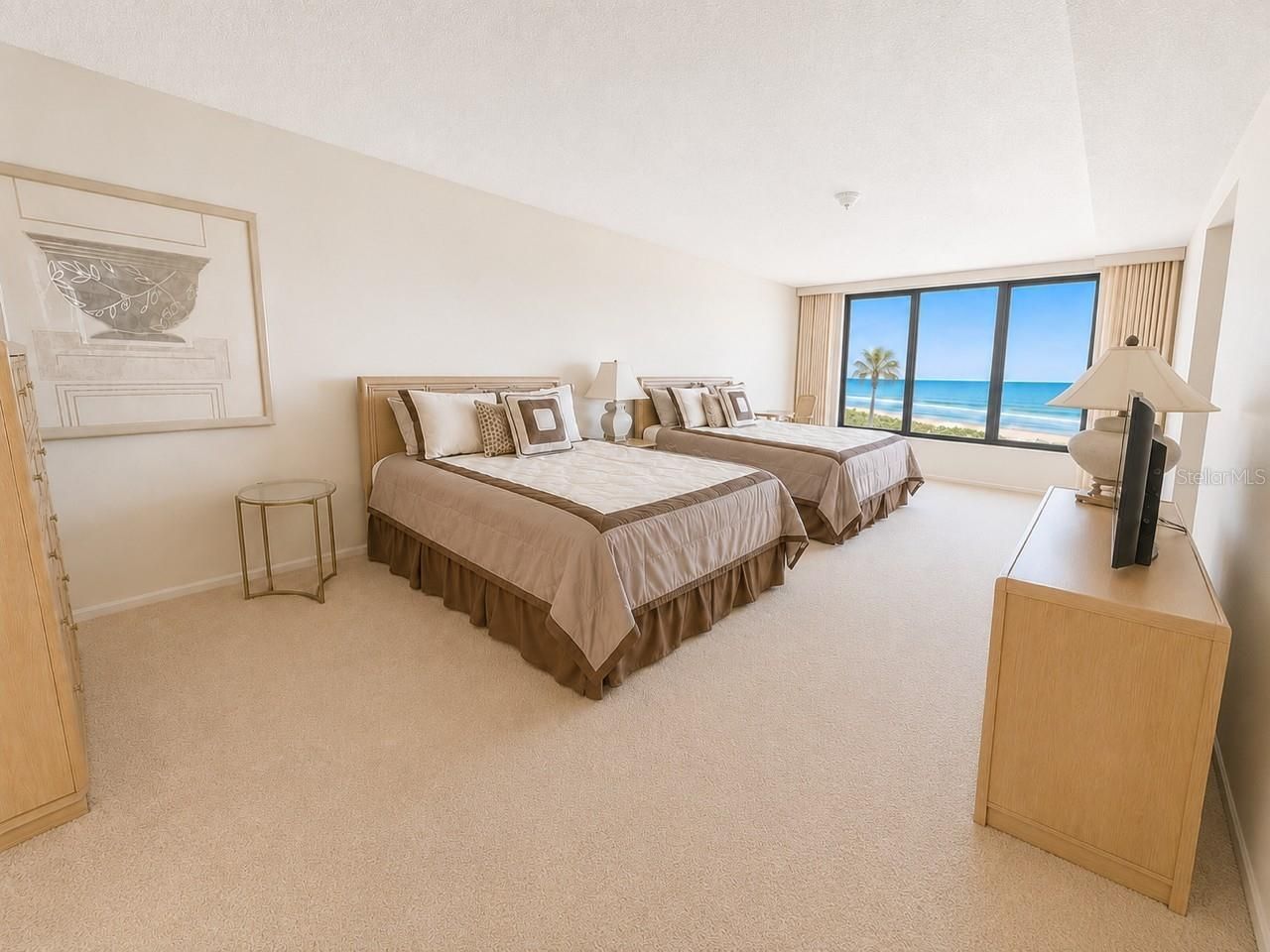 2675 Gulf Of Mexico Drive, Unit 203, Longboat Key, FL 34228 Photo