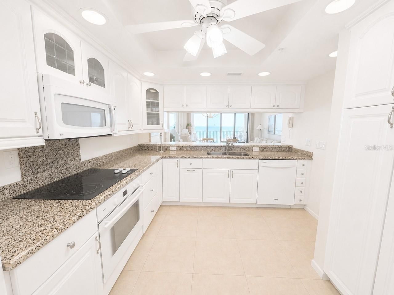 2675 Gulf Of Mexico Drive, Unit 203, Longboat Key, FL 34228 Photo
