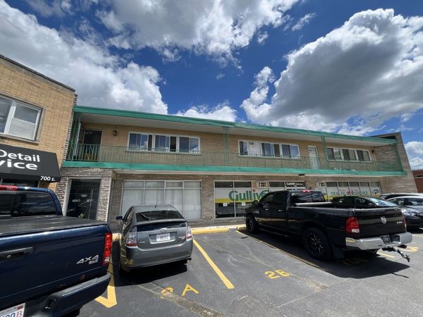 702 E Northwest Highway E, Unit B, Arlington Heights, IL 60004