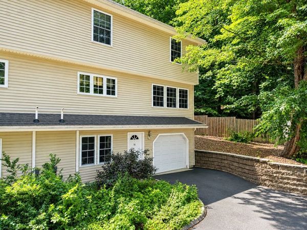 56 Montville St, Unit 56, Chicopee, MA 01013