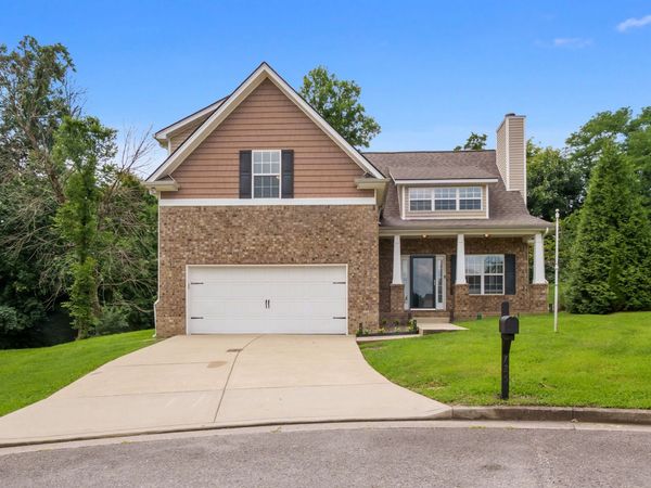 725 Sandbury Pt N, Antioch, TN 37013