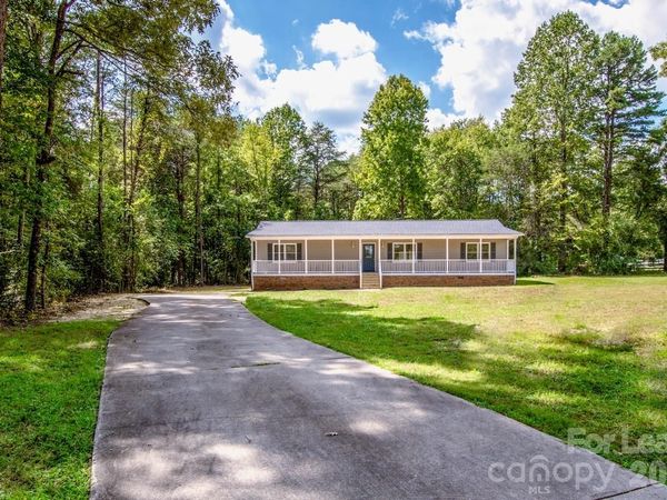7730 Deer Track Drive, Denver, NC 28037