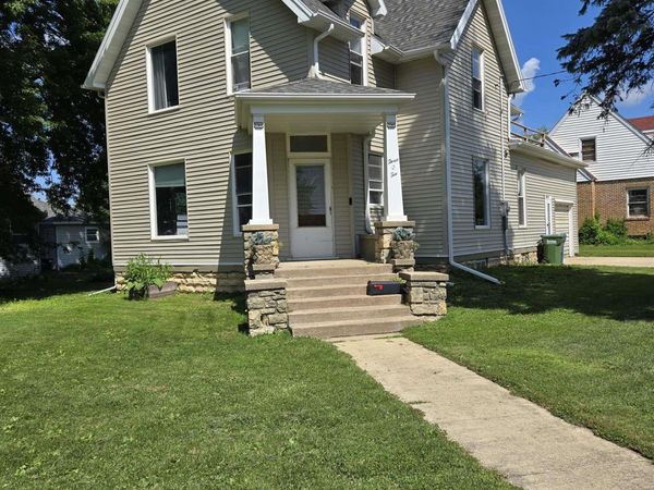 302 3rd Ave. W , Cresco, IA 52136