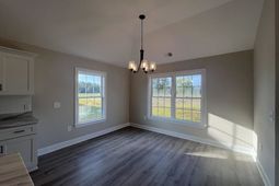 978 Inglewood Dr.  photo 4