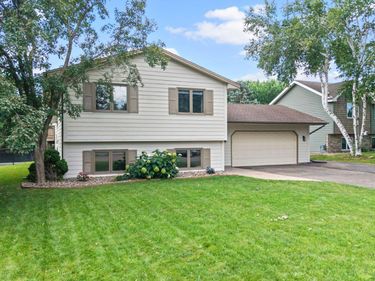 14366 Europa Avenue, Apple Valley, MN 55124