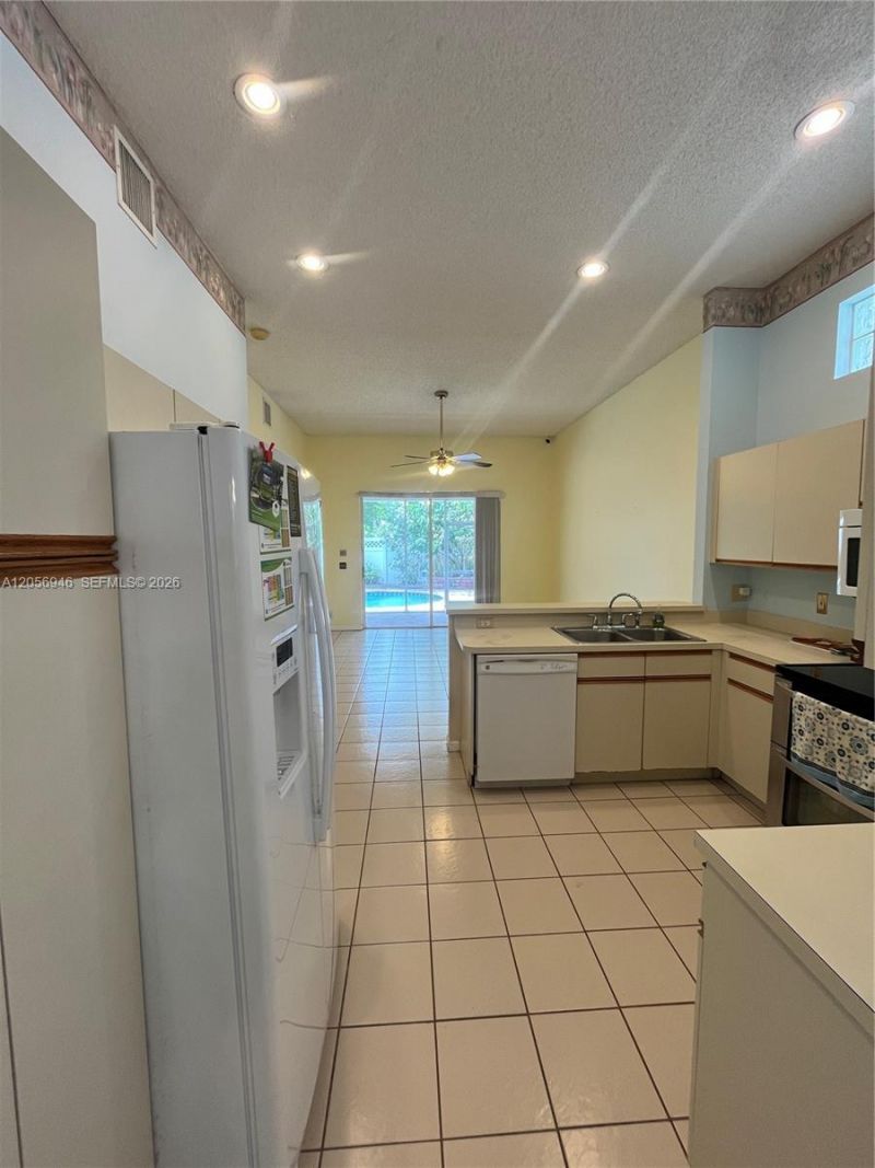 10854 Limeberry Dr, Cooper City, FL 33026 Photo