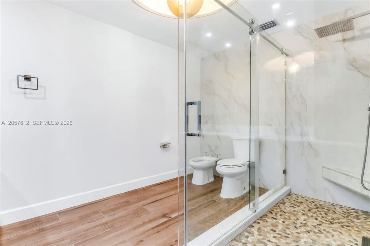 8350 Dundee Ter , Miami Lakes, FL 33016 Photo