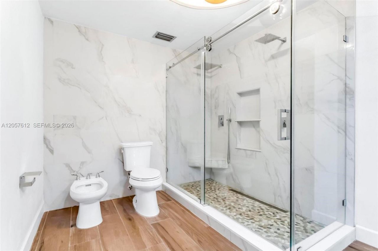 8350 Dundee Ter , Miami Lakes, FL 33016 Photo