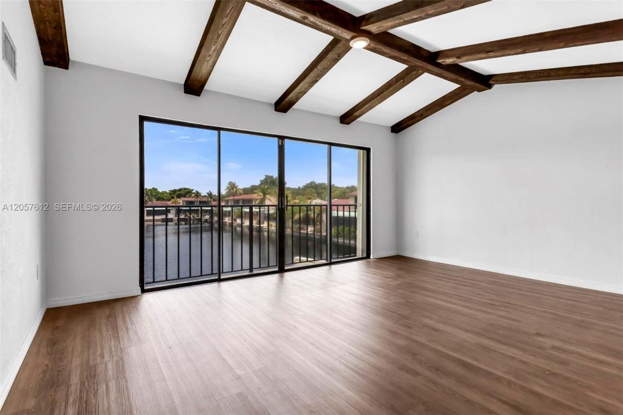 8350 Dundee Ter , Miami Lakes, FL 33016 Photo