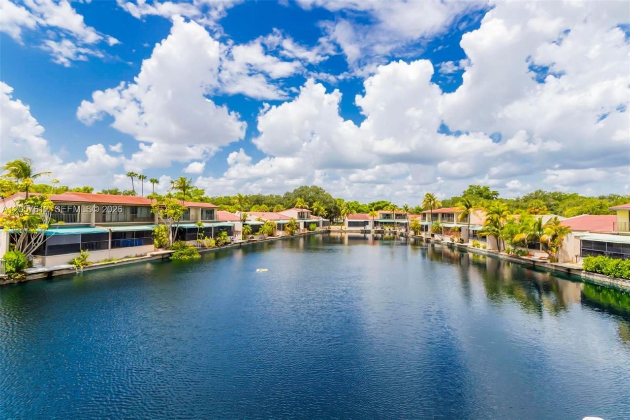 8350 Dundee Ter , Miami Lakes, FL 33016 Photo