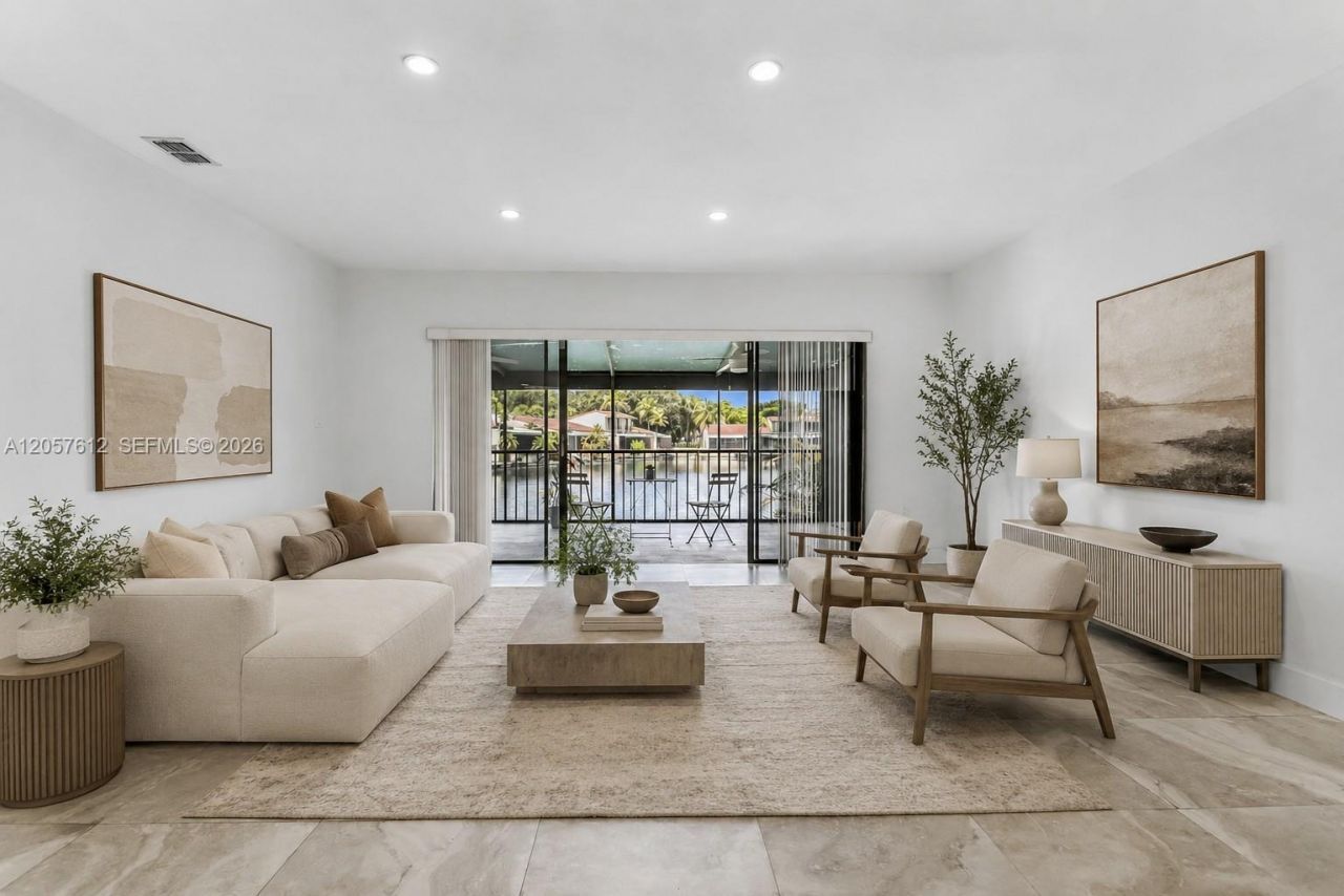 8350 Dundee Ter , Miami Lakes, FL 33016 Photo