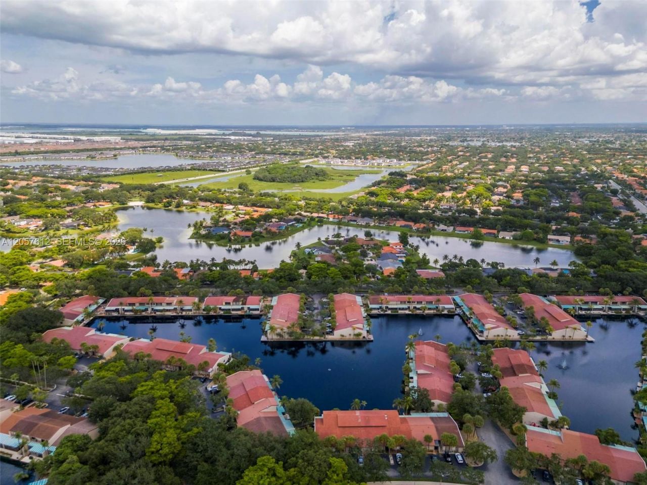 8350 Dundee Ter , Miami Lakes, FL 33016 Photo