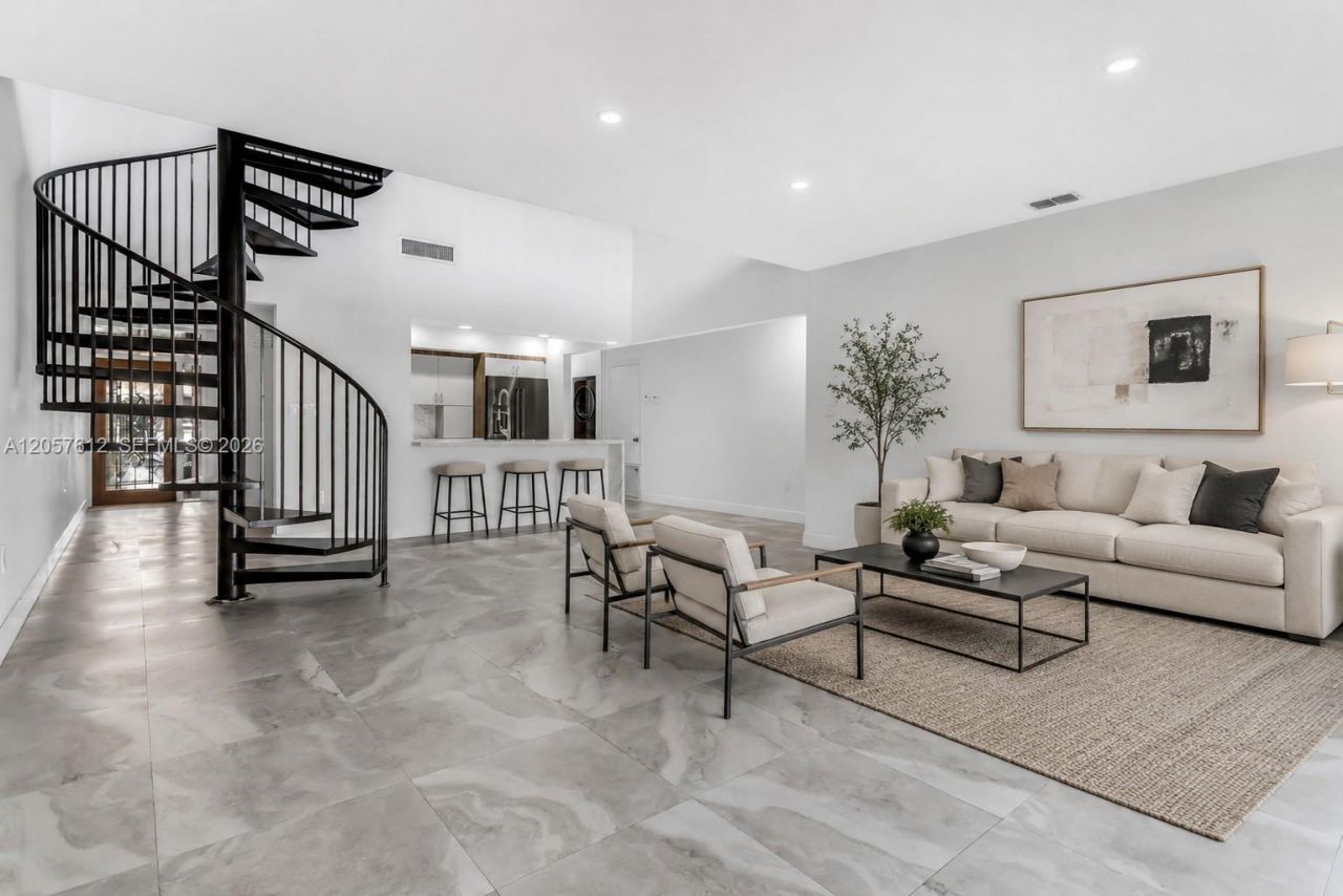 8350 Dundee Ter , Miami Lakes, FL 33016 Photo