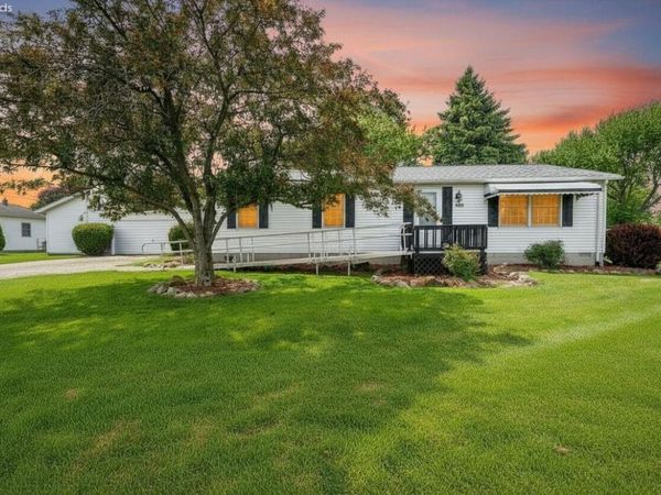 550 S Tiffin Street, Port Clinton, OH 43452
