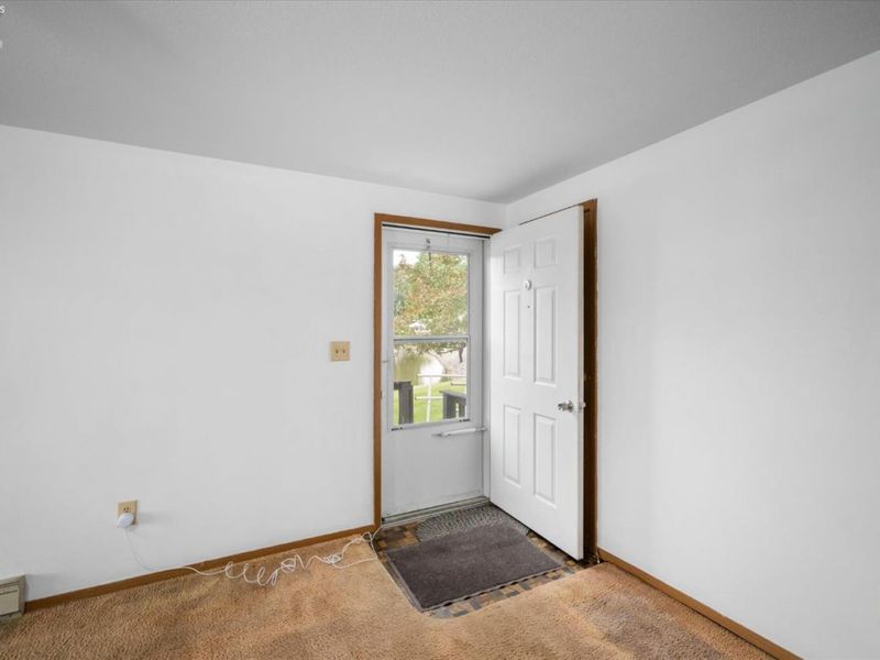550 S Tiffin Street, Port Clinton, OH 43452 Photo 6