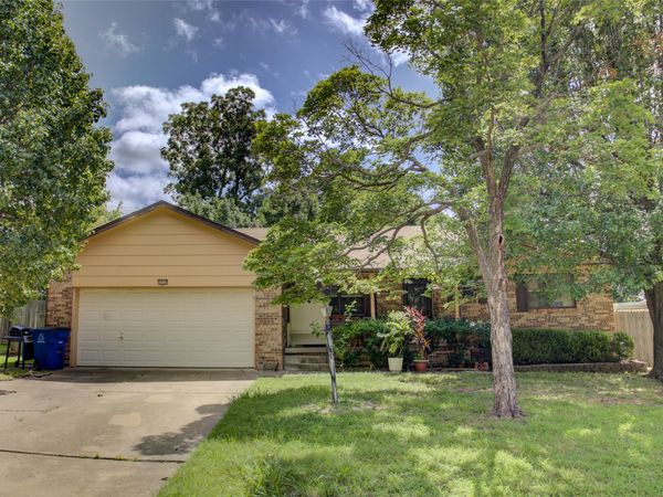 5039 S 26th West Avenue , Tulsa, OK 74107