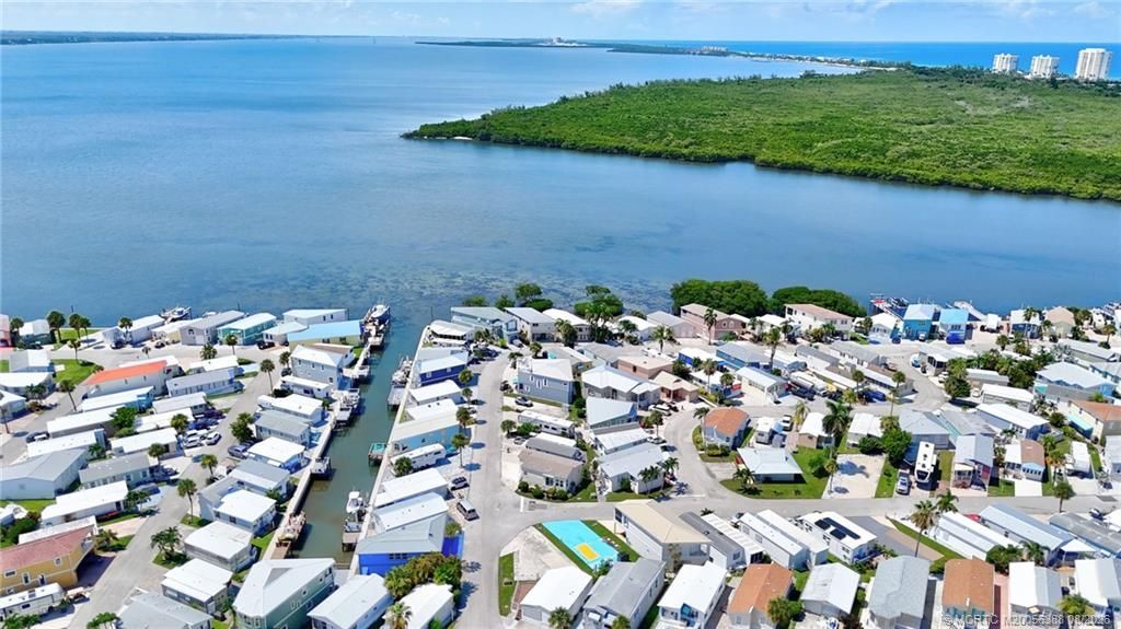 529 Nettles Boulevard, Jensen Beach, FL 34957 Photo