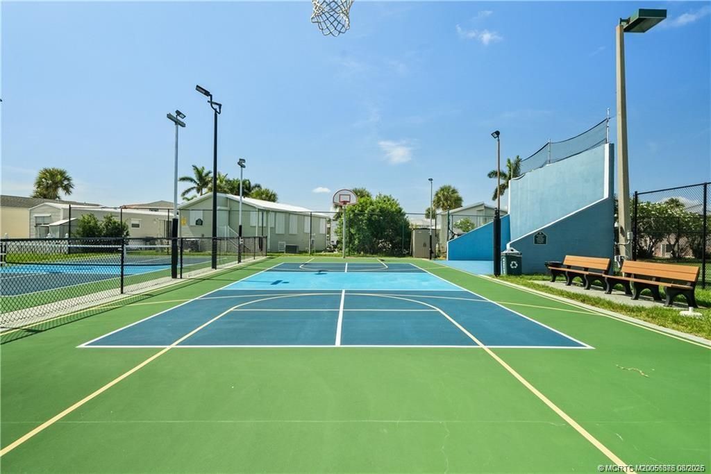 529 Nettles Boulevard, Jensen Beach, FL 34957 Photo